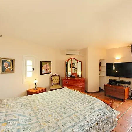 Les Termes Sleeps 8 Pool Air Con Wifi Vakantiehuis Mandelieu