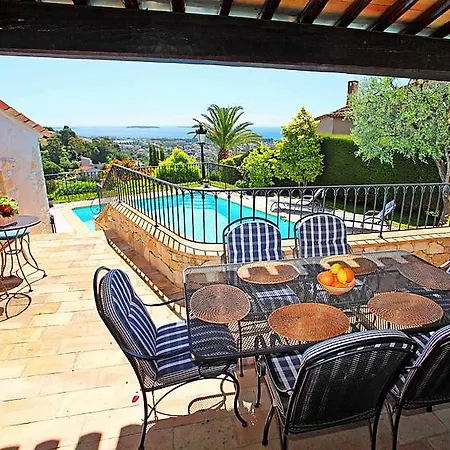 Holiday home Les Termes Sleeps 8 Pool Air Con Wifi Mandelieu-la-Napoule